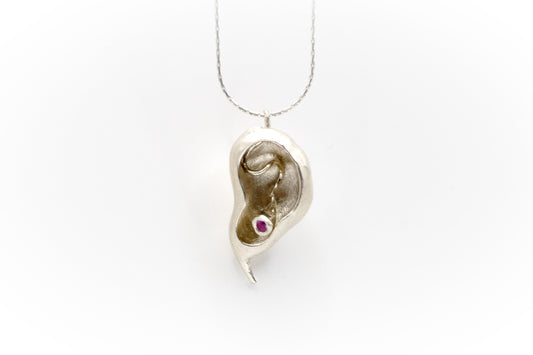 Womb necklace